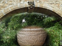 Bild: Quedlinburg OT Gernrode Cyriakushaus Historischer Brunnen + Bläkhof (Fotomontage) © noten-apitz.de