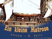 Ein kleiner Matrose – anonym / M. Apitz Bild: Skulpturemusneum ‚t Veluws Zandsculpturenfestijn Niederlande Garderen © noten-apitz.de Bildquelle: Musikverlag Apitz