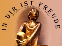 In dir ist Freude (Es-Dur + F-Dur) – G. G. Gastoldi / M. Apitz; Bild: Singender Mann Skulptur v. E. Balach, Leipzig Gewandhaus © noten-apitz.de, Bildquelle: Musikverlag Apitz