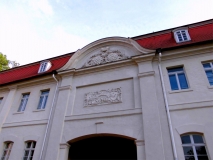 Schloss Köthen, Eingang Konzerthalle, Musikschule, Köthen-Info… ©noten-apitz.de; Bildquelle: Musikverlag Apitz