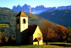 Dolomitenblick Keschtnweg (Kastanienweg), Eisacktal (Bozen-Brixen, It.) ©noten-Apitz.de; Bildquelle: Musikverlag Apitz