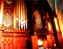 Orgel- Prospekt, Köthen-Anh.(Köthen-Anhalt) St. Jakob (St. Jakob-Kirche) F. Ladegast (Friedrich Ladegast), Prinzip.16‘ (Prinzipal 16-Fuß) ,Okt.4‘ (Oktave 4-Fuß), neogotisches Gehäuse mit Engeln, 3000 Pfeifen 47 Register ©noten-apitz.de; Bildquelle: Musikverlag Apitz